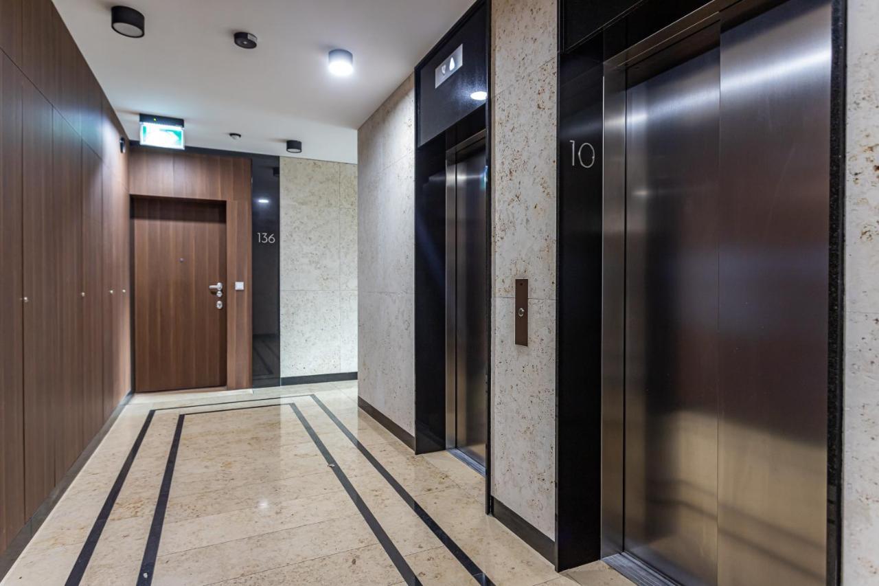 Mennica Residence Deluxe Varšava Exteriér fotografie